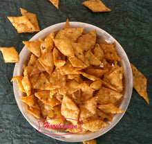 Load image into Gallery viewer, Namkeen Shankarpali